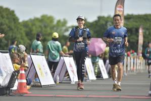 BIB: 0704, 0134
                            <button type="button" onclick="openModal(4945167)" class="btn btn-primary btn-sm float-right btn-popup" data-toggle="modal" data-target=".modal-high-quality">
                        <i class="fas fa-shopping-cart"></i> Add to Cart
                    </button>
                                            <button type="button" onclick="isThisMe(4945167, true)" class="btn btn-success btn-sm float-right btn-popup btn-isme hidden" data-toggle="tooltip" data-placement="bottom" title="นี่คือรูปของคุณใช่ไหม คลิกที่นี่เพื่อเอาเข้าอัลบั้ม">
                        <i class="fas fa-plus"></i> Add to album
                    </button>
                    <button type="button" onclick="isThisMe(4945167, false)" class="btn btn-warning btn-sm float-right btn-popup btn-isnotme hidden">
                        <i class="fas fa-ban"></i> Remove from album
                    </button>